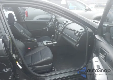 2014 Toyota Camry Se z USA, uszkodzony, nr VIN 4T1BF1FK0EU749544